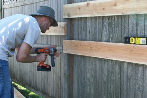 Installing gutter planter