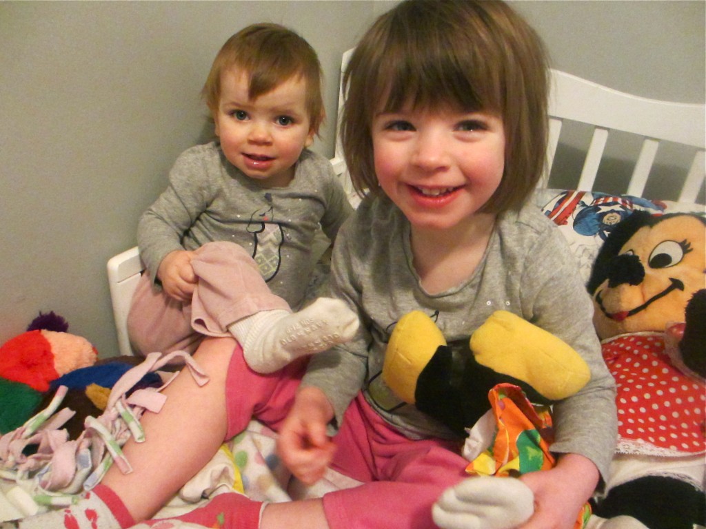 girls on toddler bed